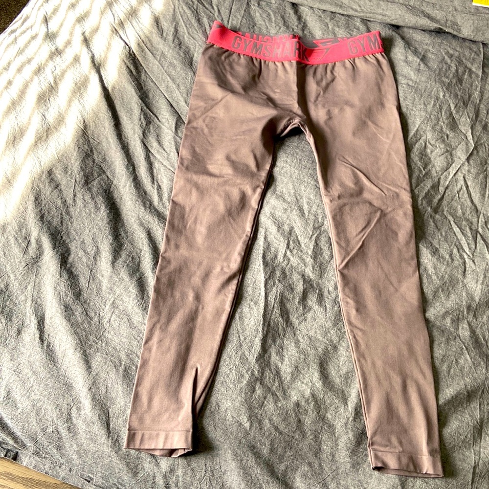Gray & Pink Gymshark leggings